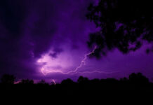 Cod galben de furtuni și ploi torențiale în vestul și sud-vestul țării